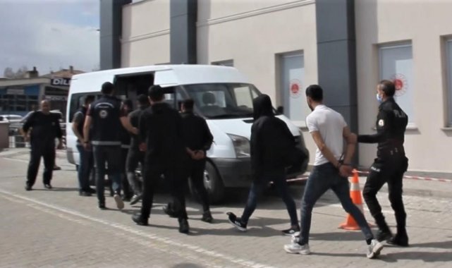 Erzincan'da çeşitli suçlardan aranan 35 kişi yakalandı, 8 kişi gözaltına alındı