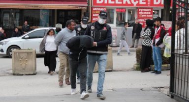 Eskişehir'de 5,5 kilo bonzai ele geçirildi; 4 gözaltı