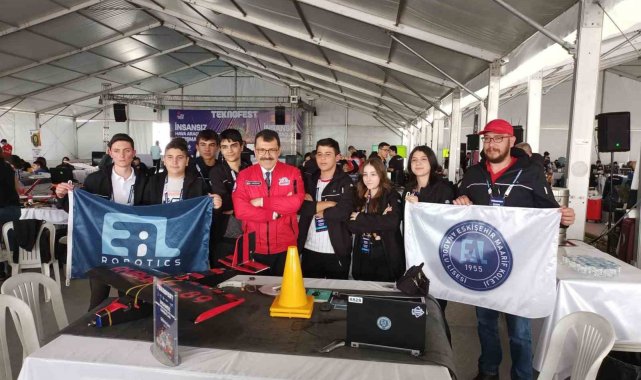 Eskişehirli liseli öğrenciler TEKNOFEST Türkiye Finallerine kaldı