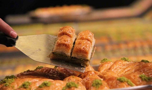 Ev baklavasını tercih edenler pazar alışverişinde