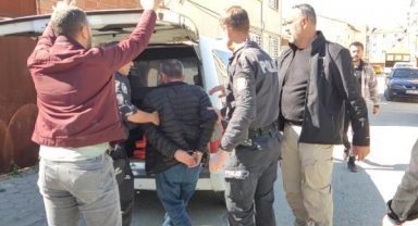 Ev basıp, 2 akrabasını öldüren baba ve 2 oğluna müebbet hapis istemi