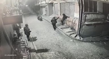 Fatih'te sokak ortasında cinayet kamerada