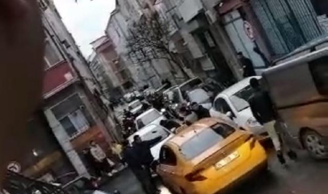 Fatih'te yol verme tartışmasında bıçak çekildi