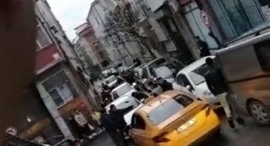 Fatih'te yol verme tartışmasında bıçak çekildi 