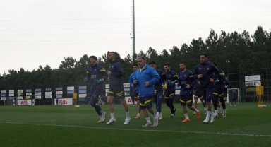 Fenerbahçe Başkanı Ali Koç, takımın bugünkü antrenmanını takip etti