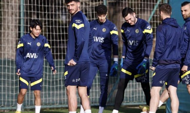 Fenerbahçe, Beşiktaş maçının hazırlıklarını tamamladı