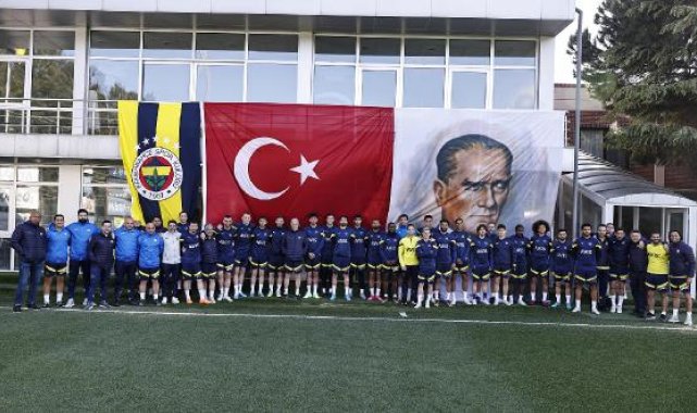 Fenerbahçe, İstanbulspor maçı için kampa girdi