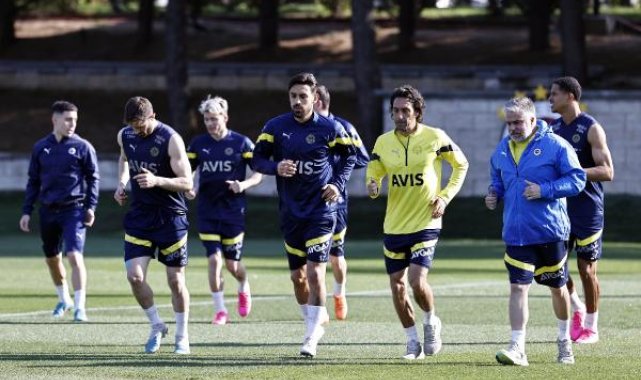 Fenerbahçe kupa maçının hazırlıklarına başladı