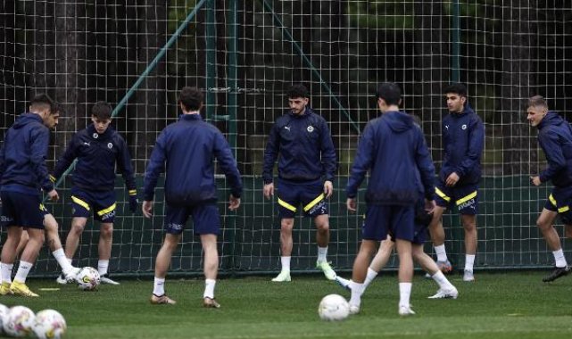 Fenerbahçe, Sivasspor mesaisine devam etti