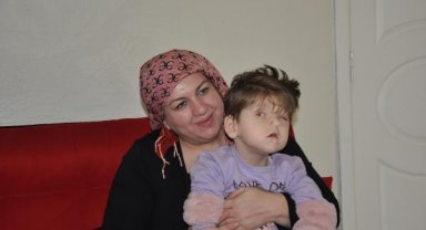 Fraser sendromlu Sevgi Hira için ışıklar hiç sönmüyor