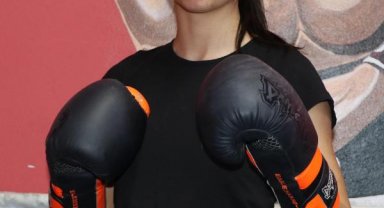 Futbolda başarı elde edemeyince muaythaiye başlayan Nadiye, Avrupa şampiyonu oldu