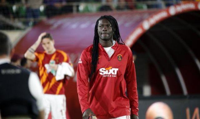 Galatasaray'da Gomis krizi çözüldü