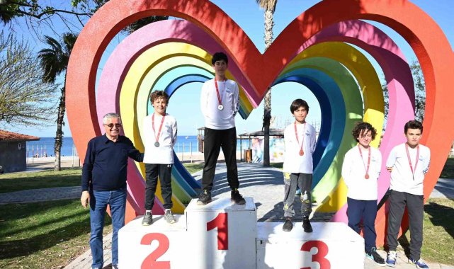 Geleceğin denizcileri ödüllerini aldı