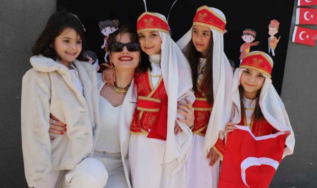 Hakkari'de 23 Nisan coşkusu devam ediyor