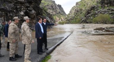 Hakkari'de okullara 'sağanak' tatili