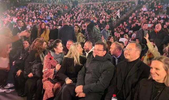 Harbiye Cemil Topuzlu Açık Hava Tiyatrosu sezonu depremzede kız öğrenciler için açtı