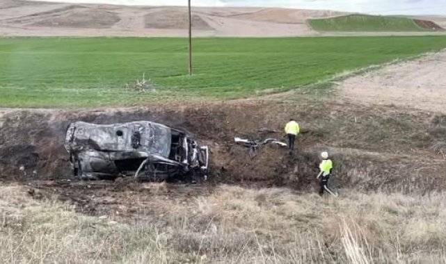 Hasta taşıyan ambulans kamyonete çarpıp alev aldı: 5 yaralı