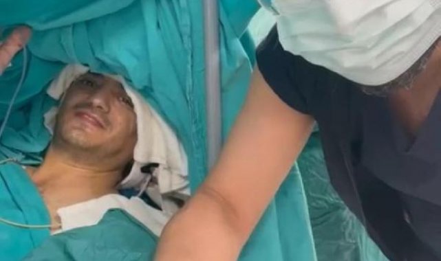Hastaya bilinci açıkken, beyin tümörü ameliyatı yapıldı