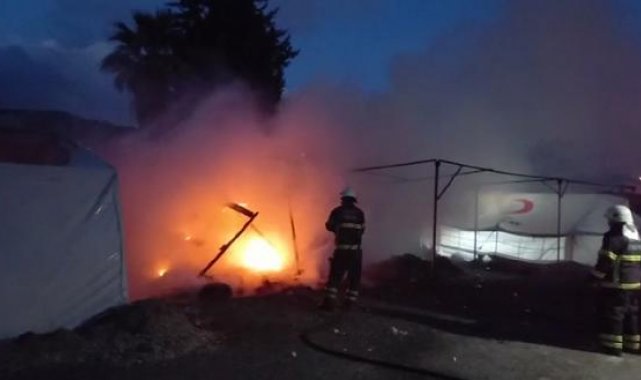 Hatay'da çadır kentte çıkan yangın söndürüldü