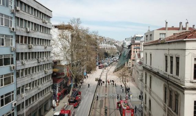 havadan fotoğraflar Beyoğlu'nda 5 katlı bina çöktü