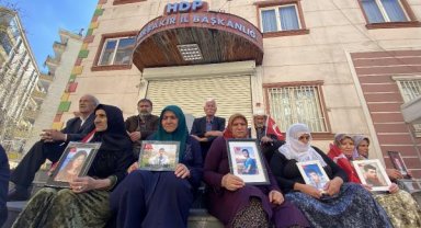 HDP önündeki evlat nöbetinde 7'nci buruk bayram
