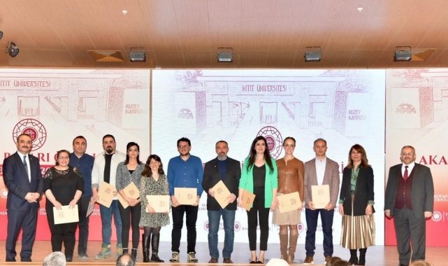 Hitit Üniversitesinde 'Akademik Başarı Ödülleri' sahiplerine verildi