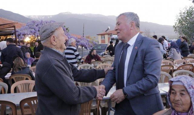 Honaz Belediyesi son iftar sofrasını Kızılyer Mahallesi'nde kurdu