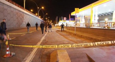 Husumetlisini taksiye binerken öldüren şüpheli tutuklandı