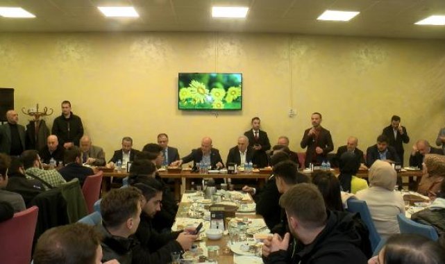 İçişleri Bakanı Soylu, gençlerle sahurda buluştu