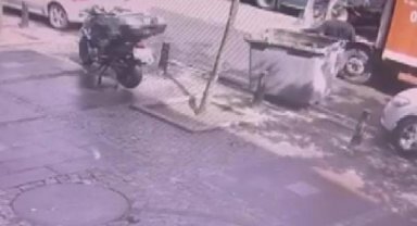 İETT otobüsünün çarptığı kamyonetin şoförü ağır yaralandı