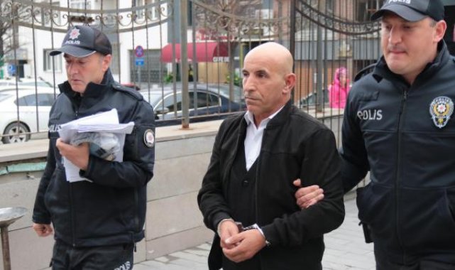 İki minibüse çarpan otobüsün şoförü: Zeminin ıslak olması nedeniyle kontrolümü kaybettim