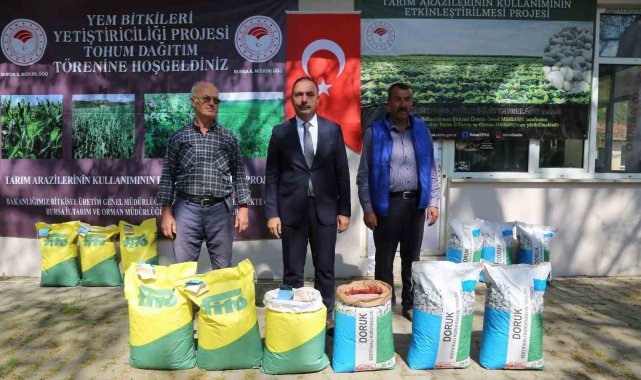 İklim dostu tohumlar çiftçilerle teslim edildi