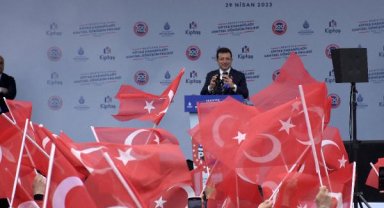 İmamoğlu Beşiktaş'ta temel atma törenine katıldı