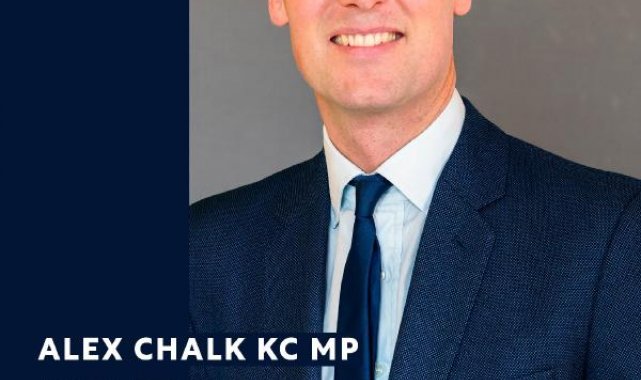 İngiltere'nin yeni Adalet Bakanı Alex Chalk oldu