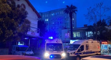 İş yerinin önünde göğsünden bıçaklanarak öldürüldü