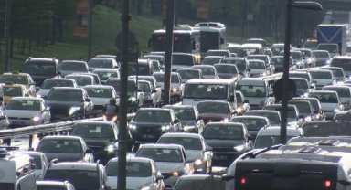 İstanbul trafiğinde bayram yoğunluğu