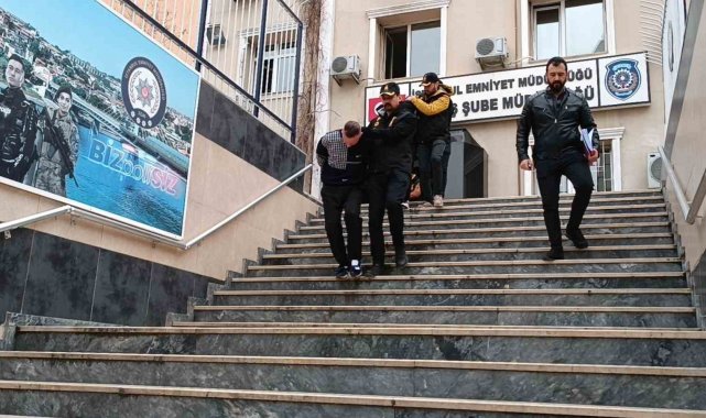 İstanbul'da iki kuyumcudan 18 milyon değerinde takı çalan 4 hırsız yakalandı