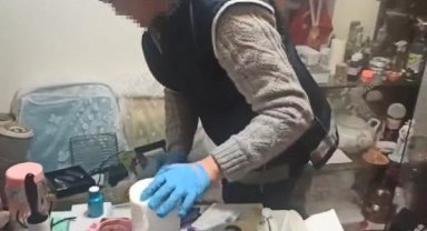 İstanbul'da sahte belge operasyonu: 3 kişi tutuklandı