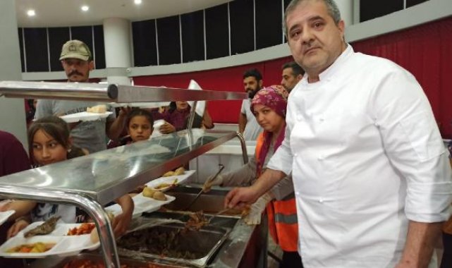 İtalyan şeflerden depremzedelere iftar yemeği
