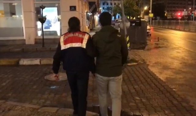 İzmir merkezli 10 ilde FETÖ operasyonu: 5 tutuklama