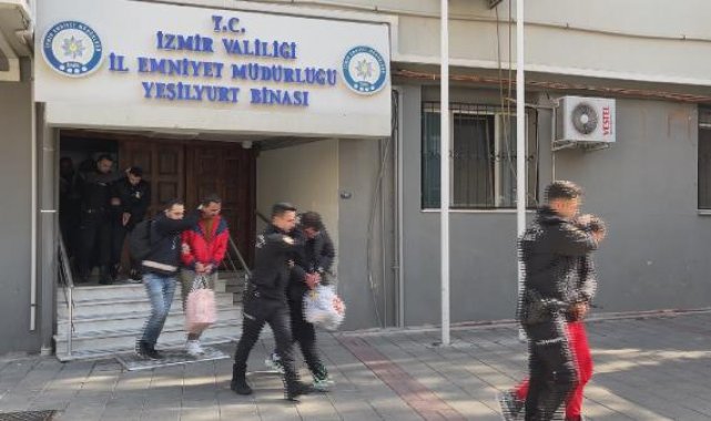 İzmir merkezli 'yasa dışı bahis' operasyonunda 38 tutuklama