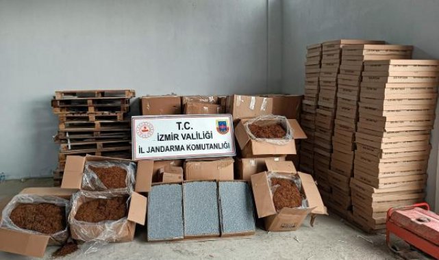 İzmir'de 1,5 ton kaçak tütün ele geçirildi: 3 gözaltı