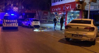 İzmir'de bıçaklı ve silahlı saldırıya uğrayan adam öldü