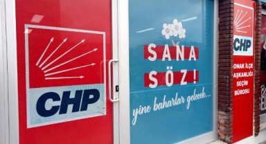 İzmir'de CHP seçim bürosuna taşlı saldırı; olay anı kamerada