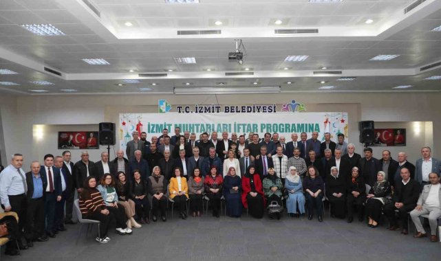 İzmit'in muhtarları iftarda bir araya geldi