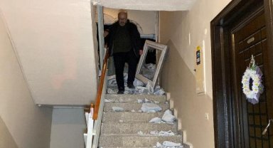 İzmit'te sitenin istinat duvarı çöktü, 4 apartmandaki 32 daire boşaltıldı; 1 yaralı