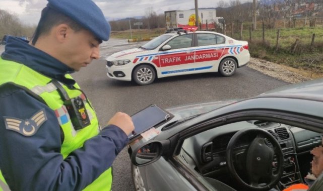 Jandarma bayram öncesi denetimleri sıklaştırdı