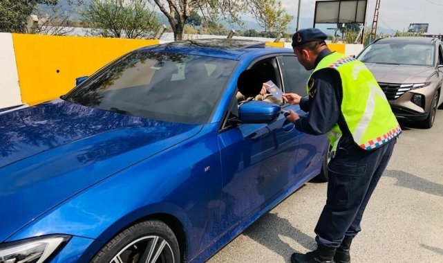 Jandarma, kadına karşı dikkat çekti