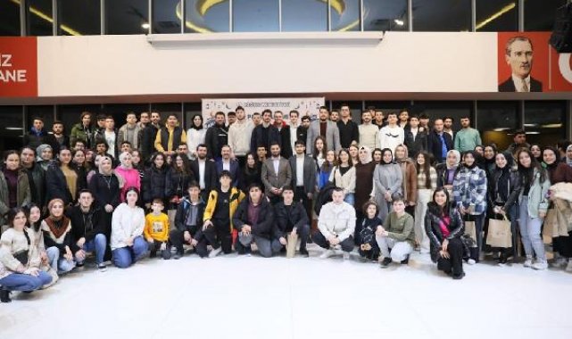 Kağıthane Belediye Başkanı Öztekin, üniversite adaylarıyla iftarda buluştu