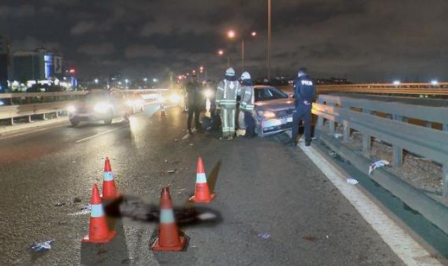 Kağıthane'de, otoyolun sol şeridinde duran otomobilin sürücüsü, arkadan gelen başka bir aracın çarpması sonucu öldü